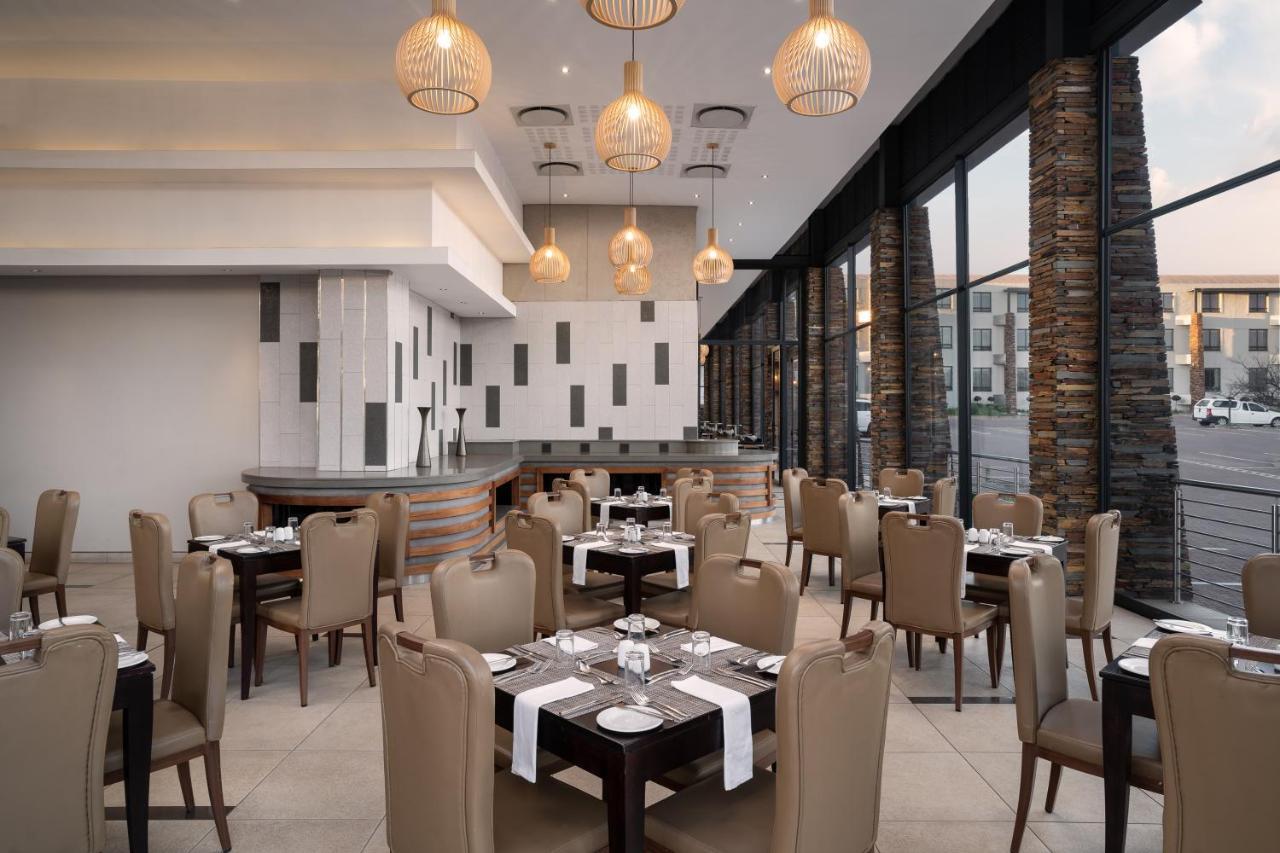 Premier Hotel Midrand Exteriör bild