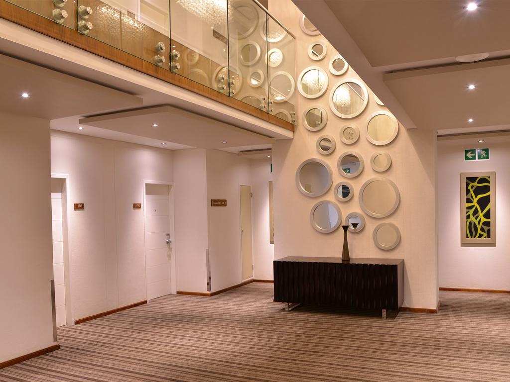 Premier Hotel Midrand Exteriör bild