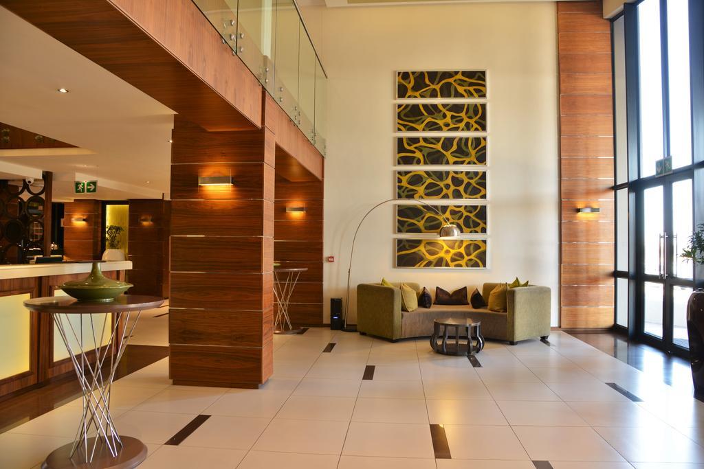 Premier Hotel Midrand Exteriör bild